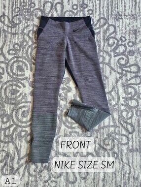 Nike Legendary Colorblocked Dri-FIT leggings - Purple Gray Size SMALL EUC